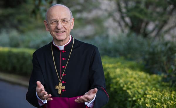 Biografia de Mons. Fernando Ocáriz